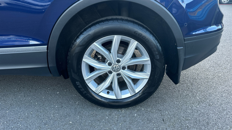 Volkswagen Tiguan 2.0 TDi 150 4Motion SE Nav 5dr DSG Diesel Estate